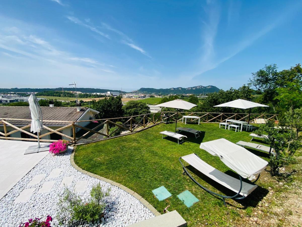 Villa Poggio Ulivo Pool-Apartments Rivoli Veronese المظهر الخارجي الصورة