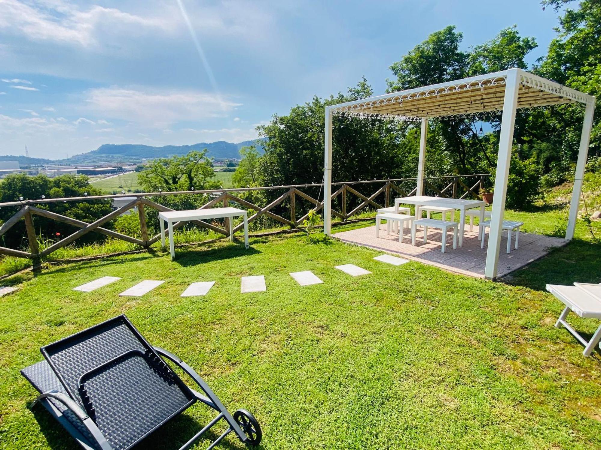 Villa Poggio Ulivo Pool-Apartments Rivoli Veronese المظهر الخارجي الصورة